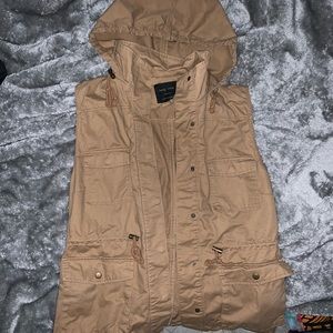 Hooded brown vest